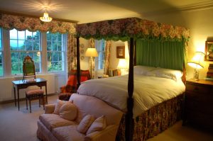 Binsness Lodge Bedroom