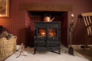 Kennels Cottage - Glenfeshie fireplace